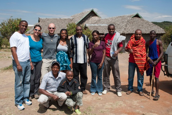 The crew (clockwise from left): Gachanja, Eugenia, Mwangi, Diana, ?, Sara, Ken, Charles, ?, Brian, and our amazing guide David.